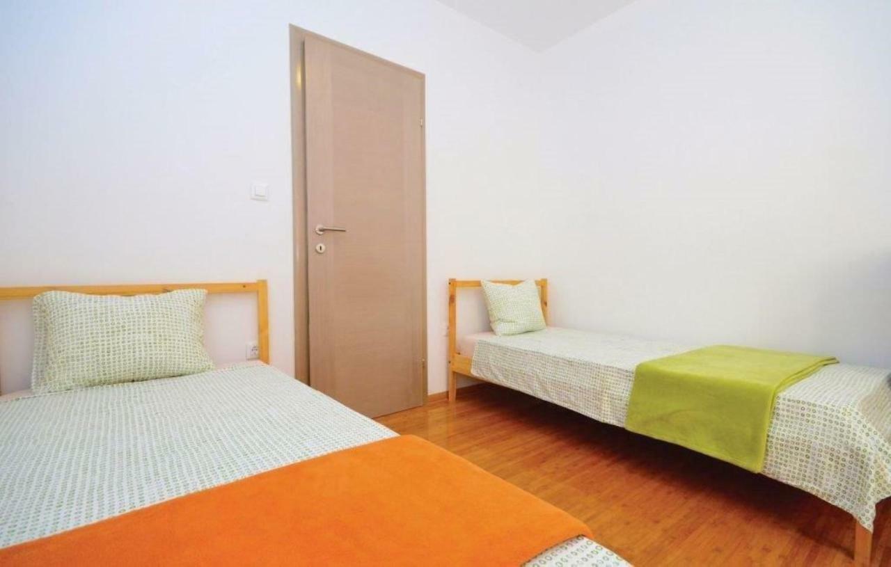 Apartmani Kali Exterior photo