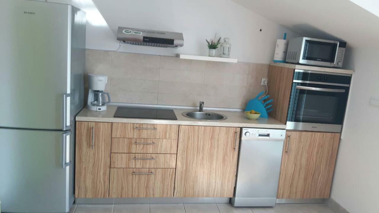 Apartmani Kali Exterior photo