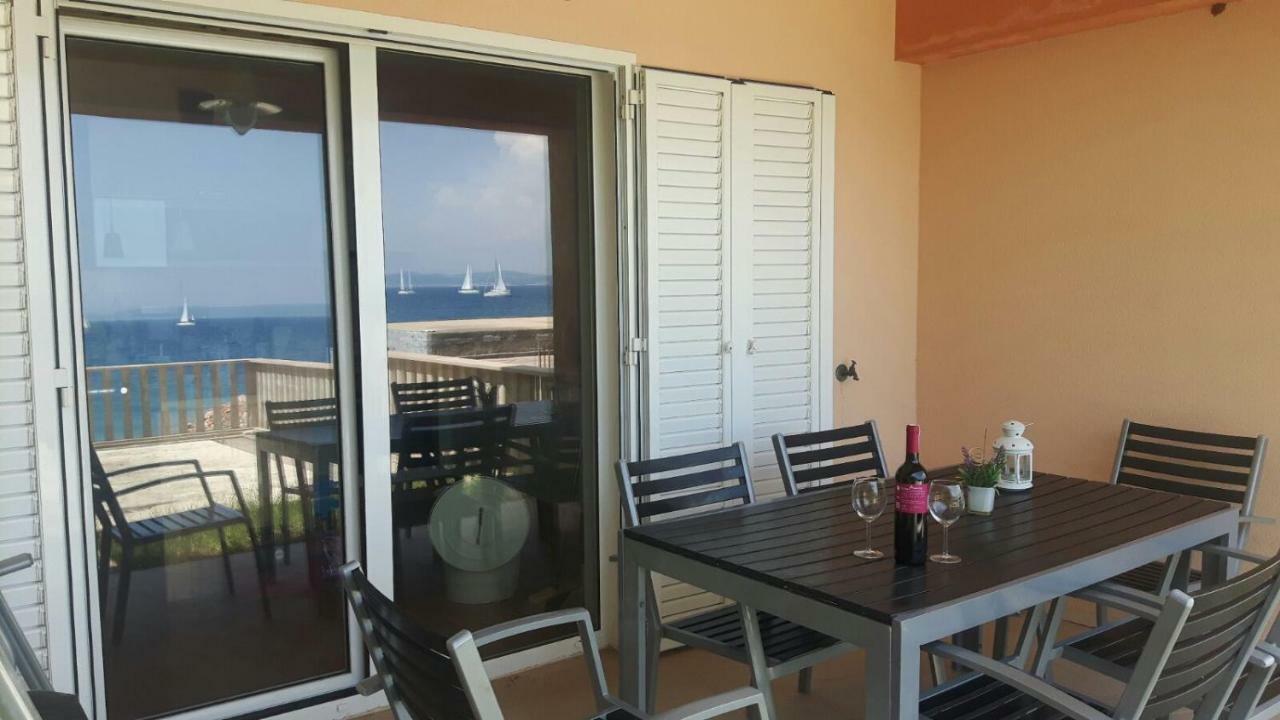 Apartmani Kali Exterior photo